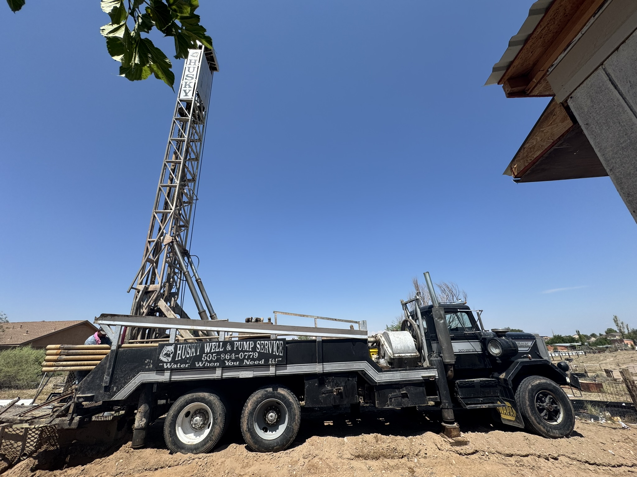 Autocar Constructor stuck at a job due to bad starter...